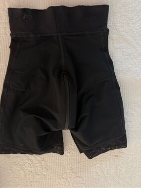 Sol Beauty and Care High-Waist Black Women’s SHAPEWEAR Shorts súper big botty